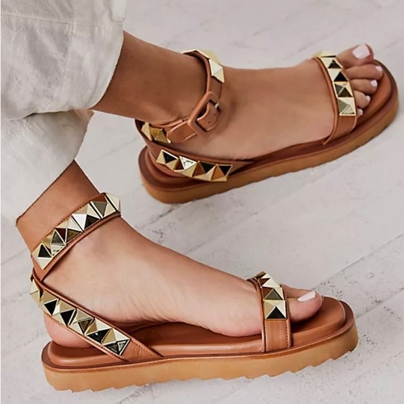 Free People Shoes - FREE PEOPLE VICENZA LEON STUDDED SANDALS